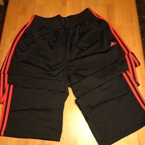 Men’s adidas sweats size large